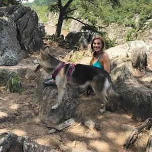 Meet your Posher, Corinne